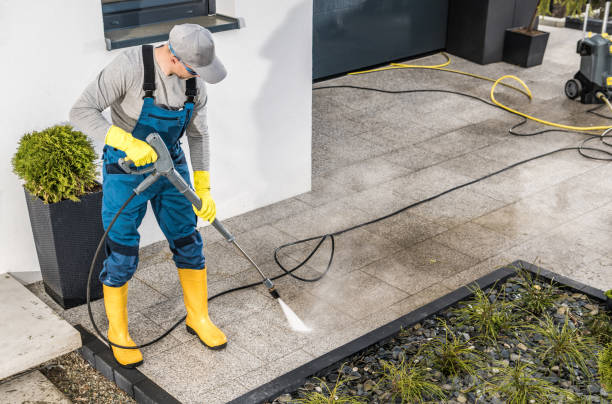 Best Garage Pressure Washing  in Pascagoula, MS